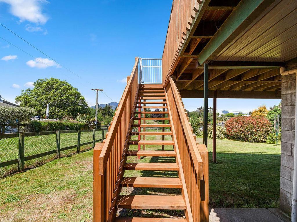 Central Riverside Retreat - Taupo Holiday Home Экстерьер фото